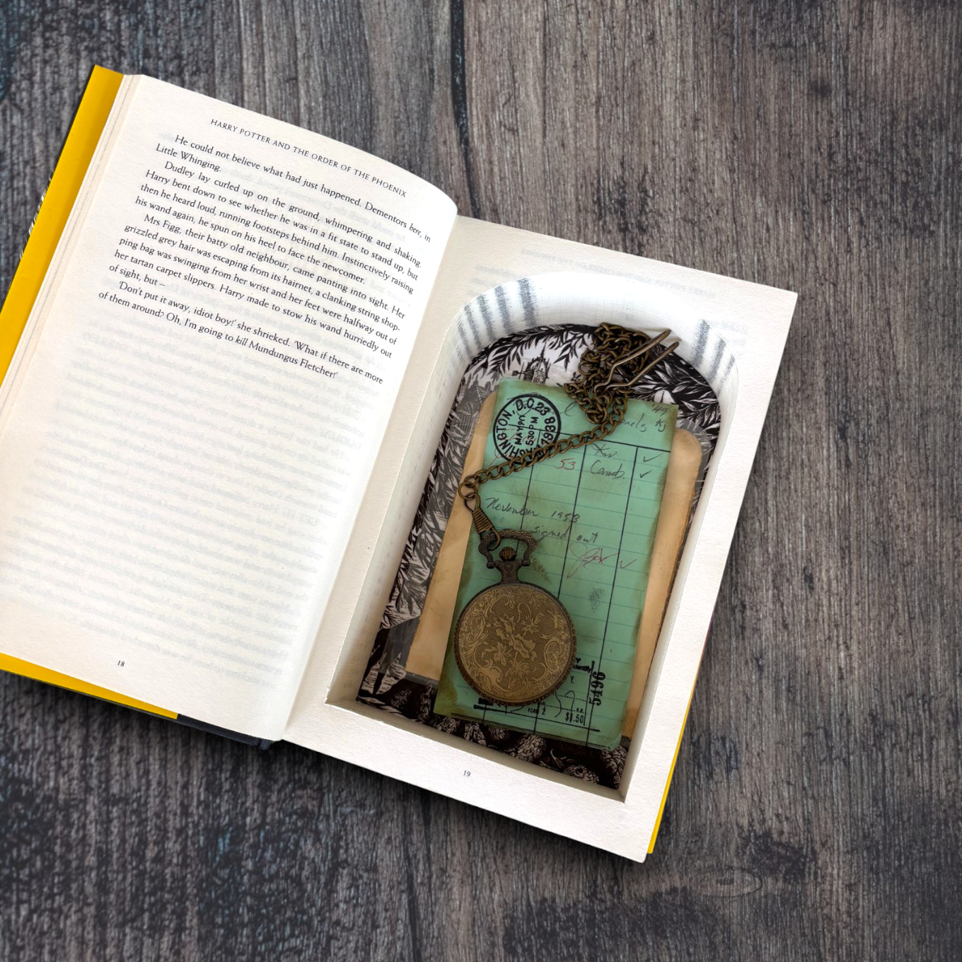 Harry Potter & The Order of The Phoenix - J.K. Rowling