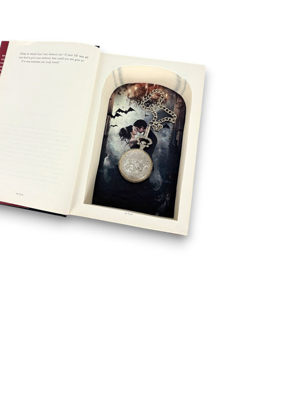 Breaking Dawn - Stephanie Meyer - Secret Storage Books