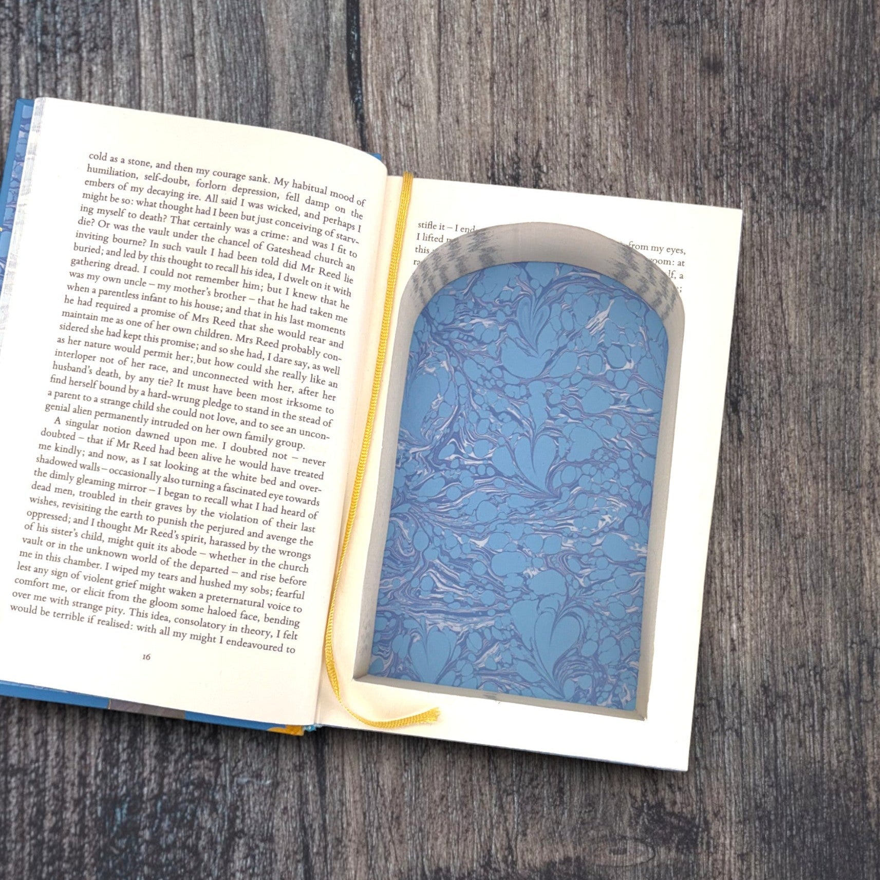 Jane Eyre - Charlotte Brontë - Secret Storage Books