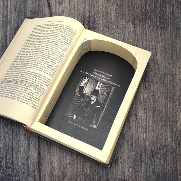 Memoirs of The Second World War - Winston S. Churchill - Secret Storage Books