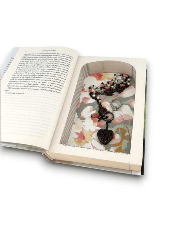 See Me - Nicholas Sparks - Secret Storage Books