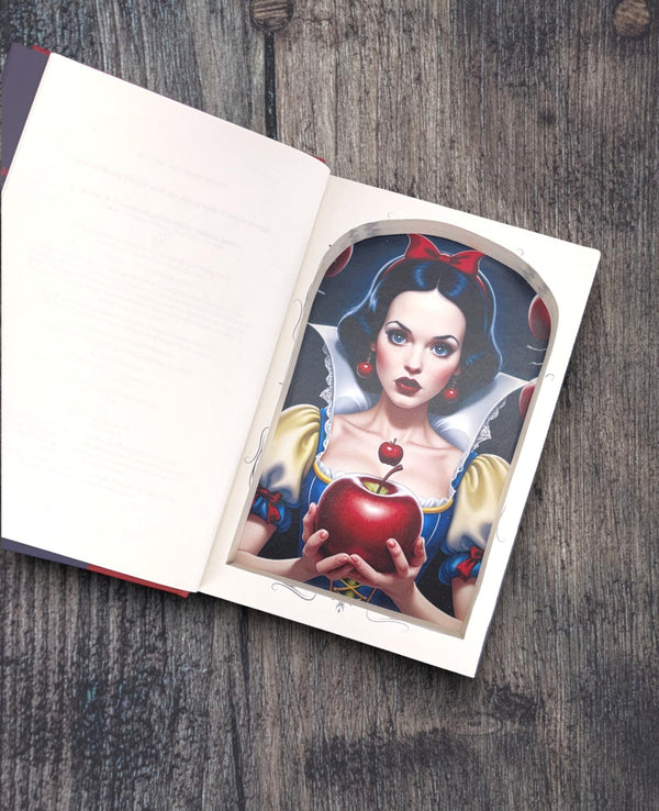 Snow & Poison - Melissa De La Cruz - Secret Storage Books