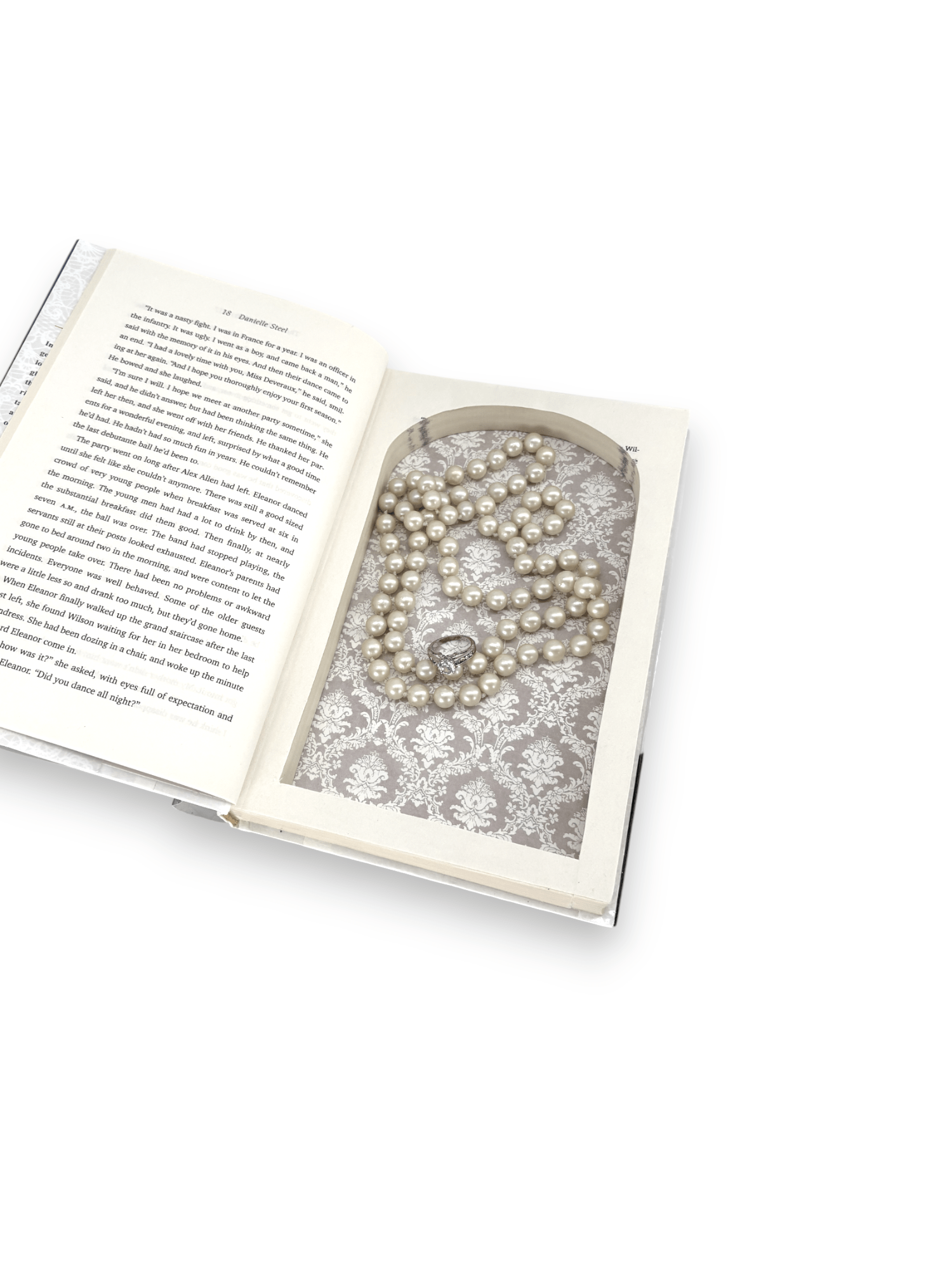 Wedding Dress, The - Danielle Steel - Secret Storage Books