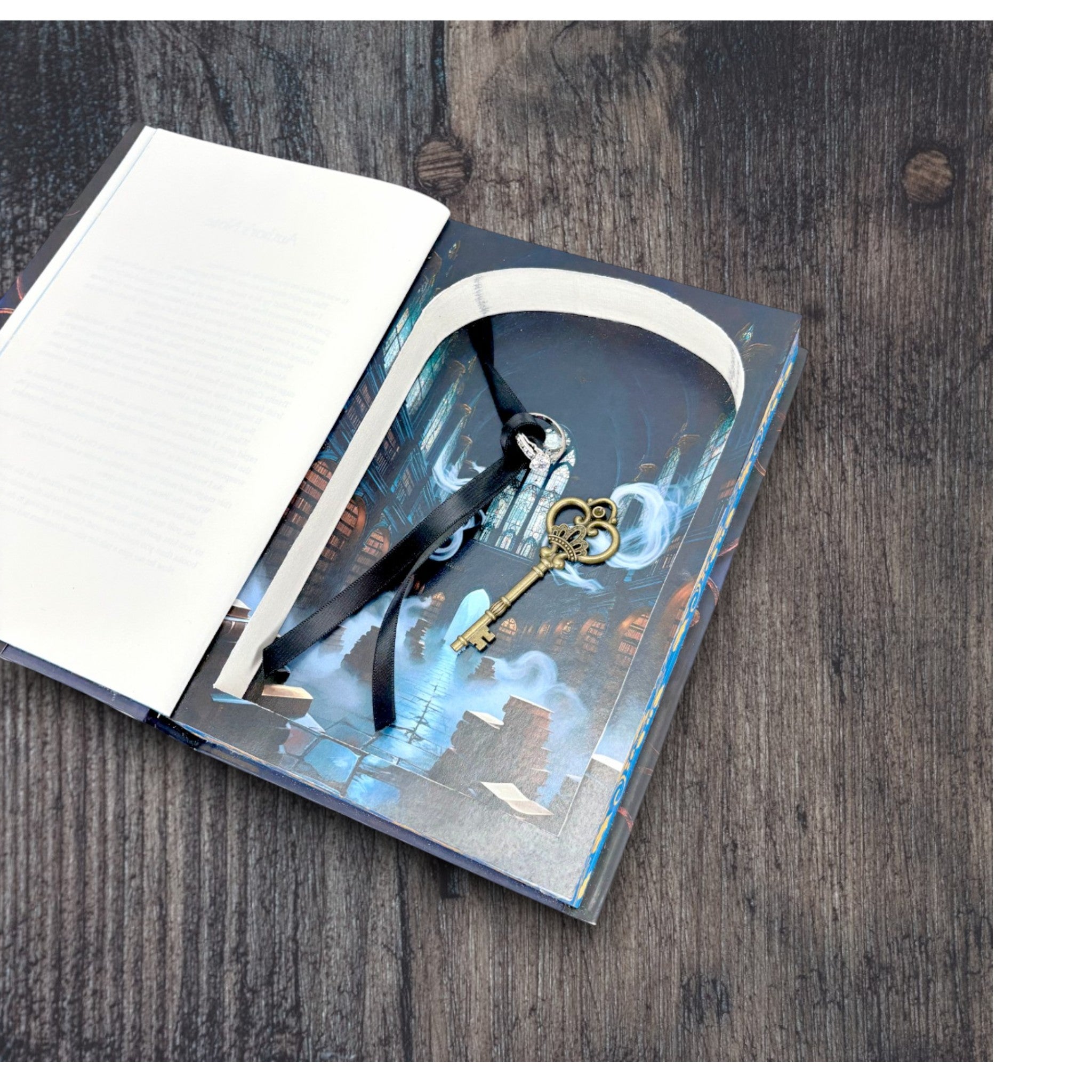 Wren in the Holly Library, The - K.A. Linde - Secret Storage Books