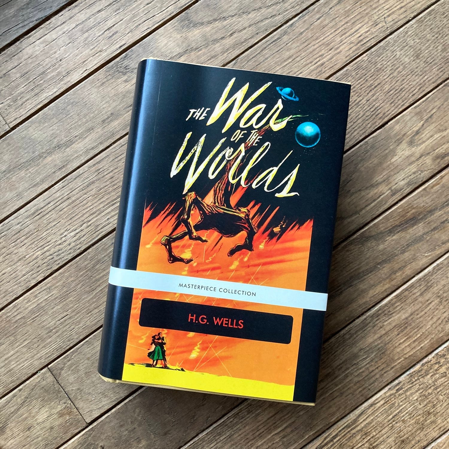 War of the Worlds - Premium Secret Storage Book Safe - Secret Storage Books